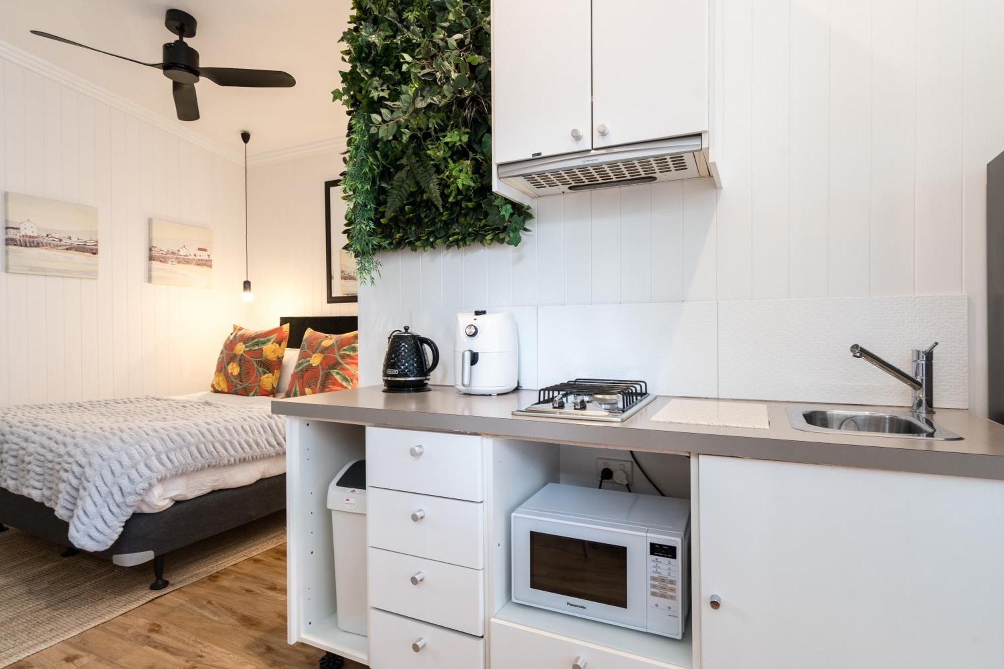Guest house By The Seaside 3*